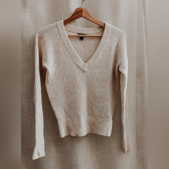 Knit fitted sweater - Picture 2 of 3